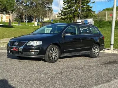 Vendo Volkswagen Passat 2010 - 6750 EUR, 210000 km - AUTO.MOTO.pt