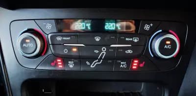 Vendo Ford Focus 2016 - 17990 EUR, 194500 km - AUTO.MOTO.pt