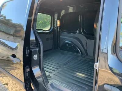 Vendo Renault Kangoo dCi 2017 - 12450 EUR, 139331 km - AUTO.MOTO.pt