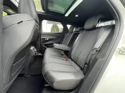 Sell Peugeot 3008 2018 - 21990 EUR, 130000 km - AUTO.MOTO.pt