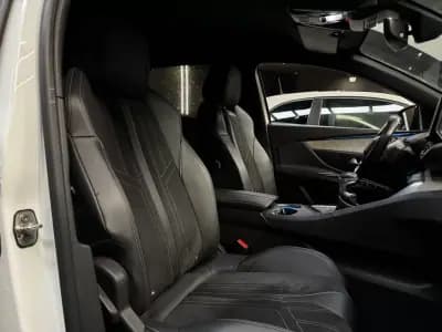 Sell Peugeot 3008 2021 - 21990 EUR, 83500 km - AUTO.MOTO.pt