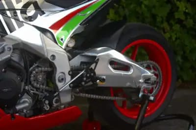 Sell Aprilia Tuono 125 Base 2016 - 9750 EUR, 12400 km - AUTO.MOTO.pt