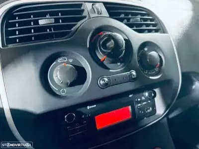 Sell Renault Kangoo 2019 - 9990 EUR, 116502 km - AUTO.MOTO.pt