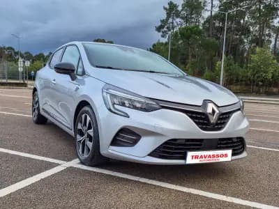 Sell Renault Clio 2022 - 16800 EUR, 55061 km - AUTO.MOTO.pt