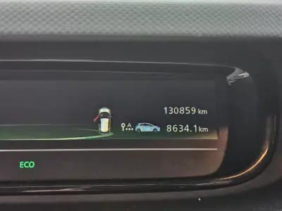 Vendo Renault Zoe 2019 - 7850 EUR, 130850 km - AUTO.MOTO.pt