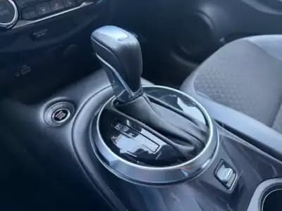 Vendo Nissan Juke 2023 - 24900 EUR, 36653 km - AUTO.MOTO.pt