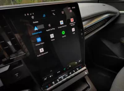 Vendo Renault Mégane E-Tech 2023 - 26500 EUR, 45000 km - AUTO.MOTO.pt