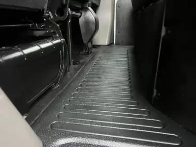 Sell Renault Master 2019 - 22990 EUR, 190000 km - AUTO.MOTO.pt