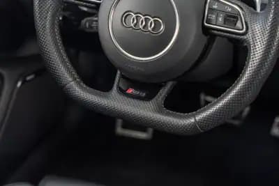 Vendo Audi RS6 Avant 2019 - 99950 EUR, 21800 km - AUTO.MOTO.pt