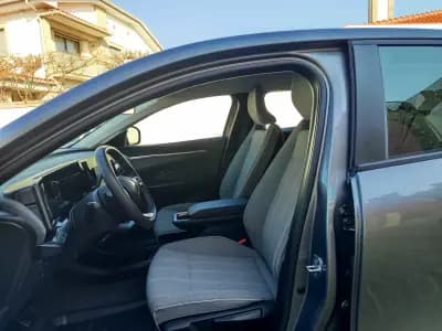 Vendo Renault Mégane E-Tech 2022 - 22490 EUR, 56941 km - AUTO.MOTO.pt