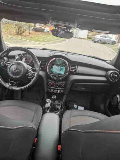 Vendo MINI 2019 - 17750 EUR, 135000 km - AUTO.MOTO.pt