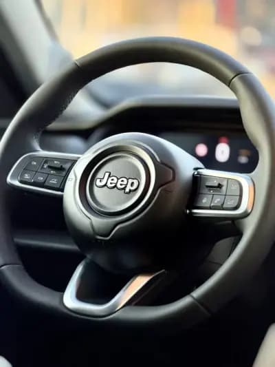 Sell Jeep Avenger 2025 - 21950 EUR, 4000 km - AUTO.MOTO.pt