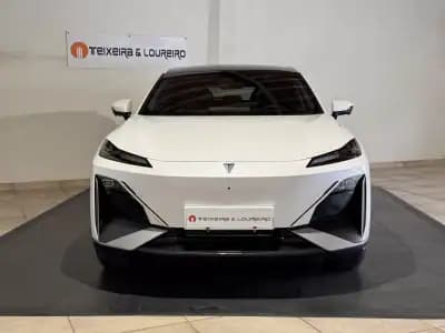 Sell 2025 - 40900 EUR, 4055 km - AUTO.MOTO.pt