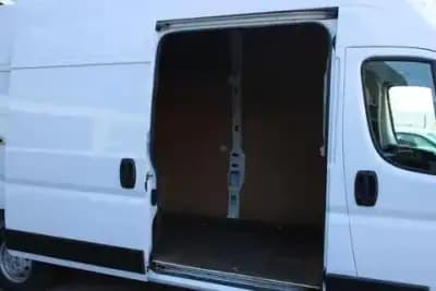 Vendo Citroën Jumper 2.2 BlueHDi 35 L4H3 Club 2023 - 23900 EUR, 109915 km - AUTO.MOTO.pt