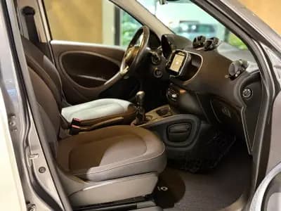 Vendo Smart ForFour 2018 - 11900 EUR, 51000 km - AUTO.MOTO.pt