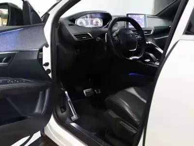 Vendo Peugeot 3008 2017 - 20900 EUR, 114000 km - AUTO.MOTO.pt