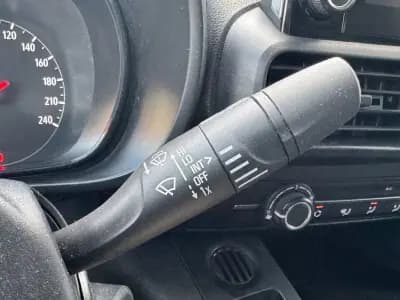 Sell Opel Combo 2019 - 13450 EUR, 150000 km - AUTO.MOTO.pt