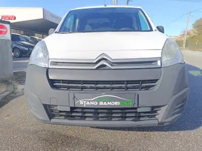Sell Citroën BERLINGO 3 LUGARES 2017 - 9000 EUR, 220000 km - AUTO.MOTO.pt