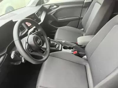 Vendo Audi A1 Sportback 2025 - 26750 EUR, 956 km - AUTO.MOTO.pt