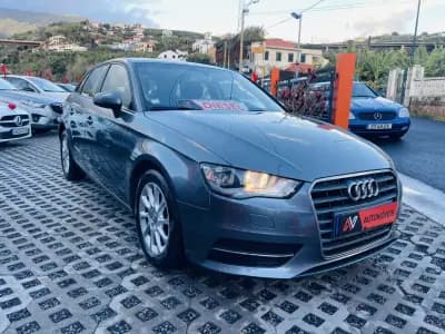 Vendo Audi A3 Sportback 2016 - 13950 EUR, 205548 km - AUTO.MOTO.pt