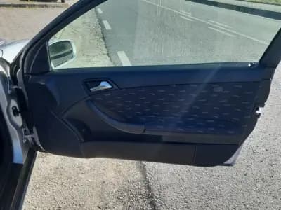 Vendo Mercedes-Benz C 180 2003 - 7000 EUR, 173500 km - AUTO.MOTO.pt