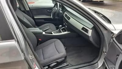 Vendo BMW 320 2010 - 12890 EUR, 157813 km - AUTO.MOTO.pt