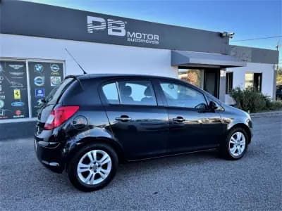 Vendo Opel Corsa 2013 - 9750 EUR, 171082 km - AUTO.MOTO.pt