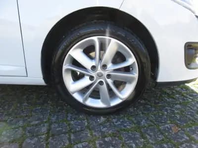 Vendo Renault Mégane 2015 - 8990 EUR, 198000 km - AUTO.MOTO.pt