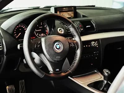 Vendo BMW 118 2009 - 12990 EUR, 187000 km - AUTO.MOTO.pt