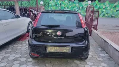 Vendo Fiat Punto 2016 - 6990 EUR, 160000 km - AUTO.MOTO.pt