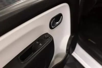 Vendo Renault Twingo 2019 - 10990 EUR, 90548 km - AUTO.MOTO.pt