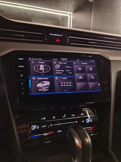 Vendo Volkswagen Passat Variant 2021 - 20750 EUR, 132592 km - AUTO.MOTO.pt