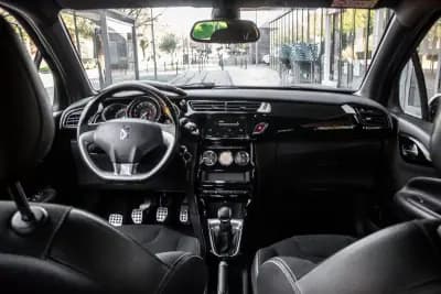 Vendo DS DS3 2017 - 11900 EUR, 94499 km - AUTO.MOTO.pt