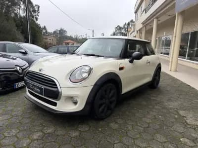 Vendo MINI 2015 - 14900 EUR, 140000 km - AUTO.MOTO.pt