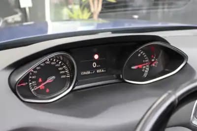 Vendo Peugeot 308 SW 2019 - 11990 EUR, 159000 km - AUTO.MOTO.pt