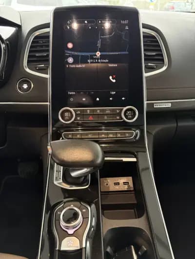 Sell Renault Espace 2020 - 27990 EUR, 111549 km - AUTO.MOTO.pt