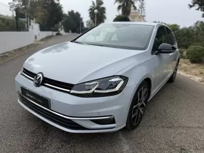 Vendo Volkswagen Golf 2018 - 17999 EUR, 200000 km - AUTO.MOTO.pt