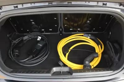 Vendo Fiat 500e C 2022 - 19980 EUR, 10413 km - AUTO.MOTO.pt