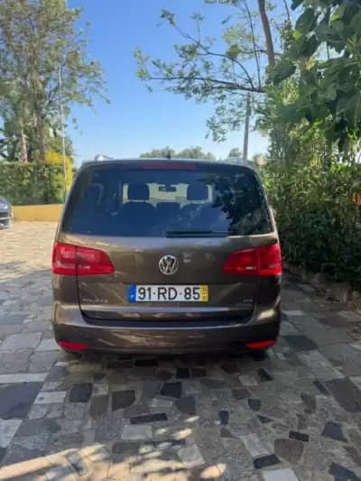 Sell Volkswagen Touran 2013 - 12500 EUR, 231091 km - AUTO.MOTO.pt