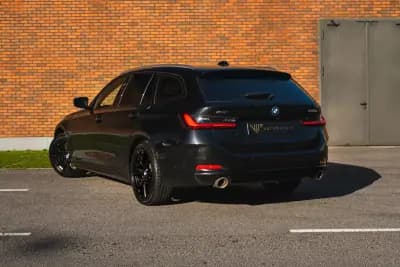 Vendo BMW 330 2022 - 30000 EUR, 154565 km - AUTO.MOTO.pt