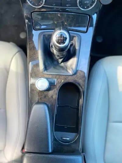 Sell Mercedes-Benz SLK 200 2012 - 18900 EUR, 133853 km - AUTO.MOTO.pt