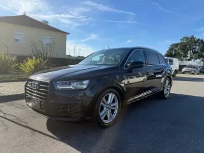 Vendo Audi Q7 2015 - 32900 EUR, 220901 km - AUTO.MOTO.pt