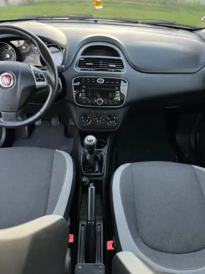 Sell Fiat Punto 2013 - 6300 EUR, 177250 km - AUTO.MOTO.pt