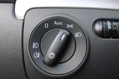 Vendo Volkswagen Golf Cabriolet 2013 - 12450 EUR, 104500 km - AUTO.MOTO.pt