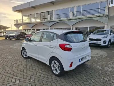 Vendo Hyundai i10 2023 - 14750 EUR, 61600 km - AUTO.MOTO.pt