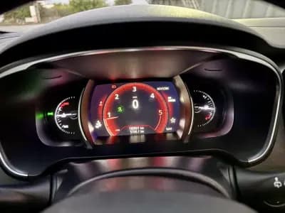 Sell Renault Talisman Sport Tourer 2018 - 14500 EUR, 160000 km - AUTO.MOTO.pt