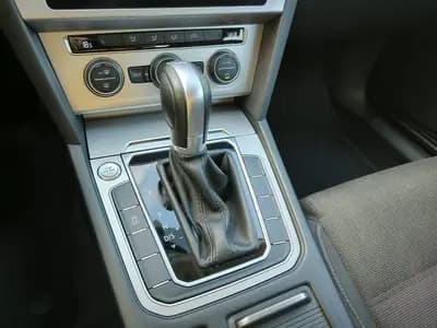 Vendo Volkswagen Passat 2019 - 18950 EUR, 155079 km - AUTO.MOTO.pt