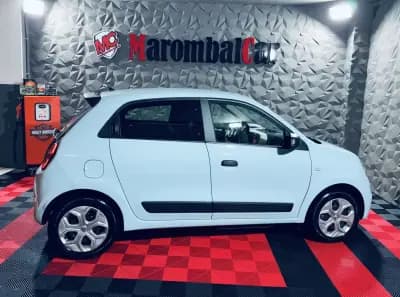 Vendo Renault Twingo 2023 - 16990 EUR, 16461 km - AUTO.MOTO.pt