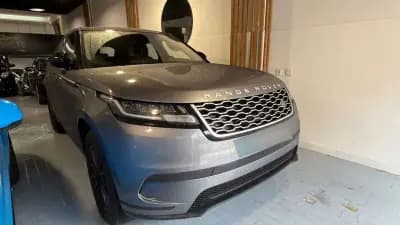 Sell Land Rover Range Rover Velar 2019 - 37200 EUR, 90000 km - AUTO.MOTO.pt