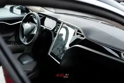 Vendo Tesla Model S 2014 - 22000 EUR, 251000 km - AUTO.MOTO.pt